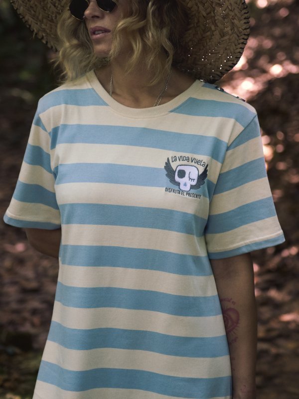 VESTIDO BORDADO "LA VIDA...