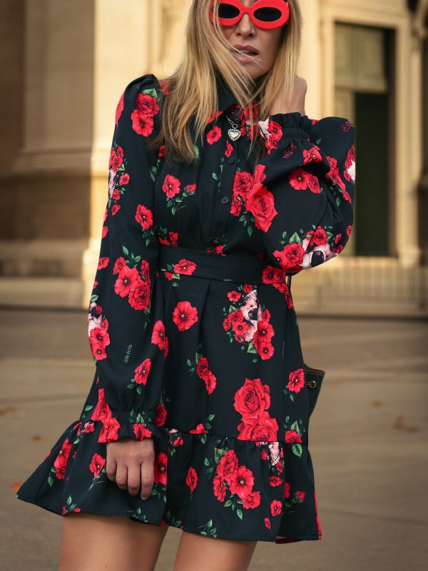 VESTIDO "ROSAS Y CALAVERAS"...