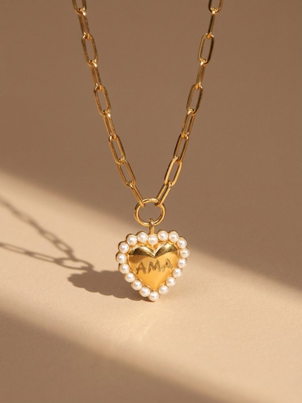 COLLAR PLATA "AMA" DORADO