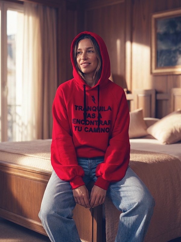 SUDADERA HOODIE "TRANQUILA"...