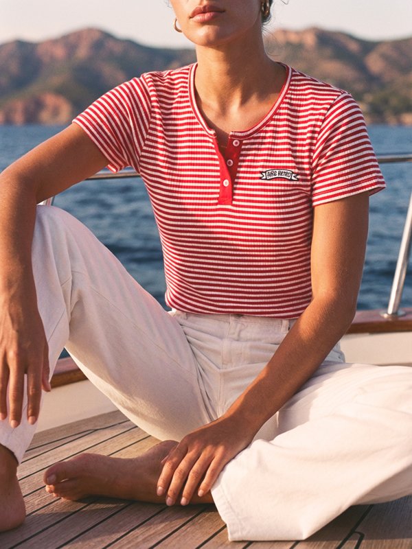 CAMI RAYAS ROJA "AIRE RETRO"