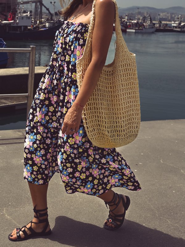 VESTIDO/FALDA "FLOWER POWER"