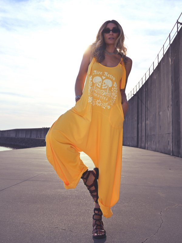 MONO AMARILLO "AMANTES"