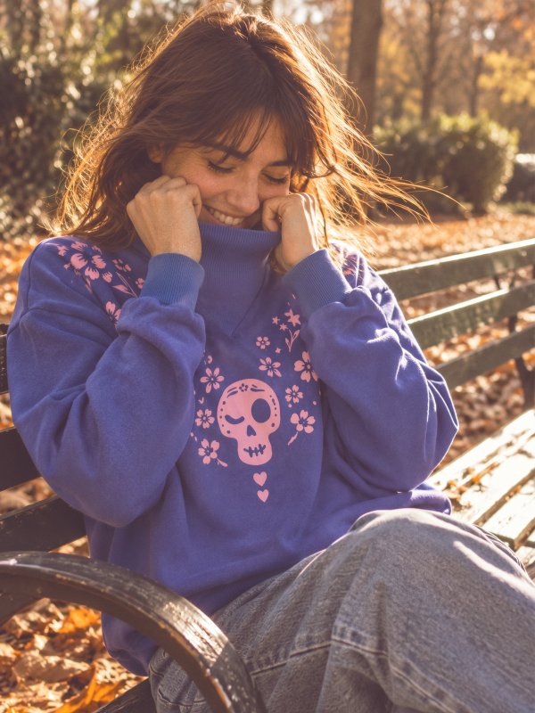 SUDADERA AZUL "CALAVERA"